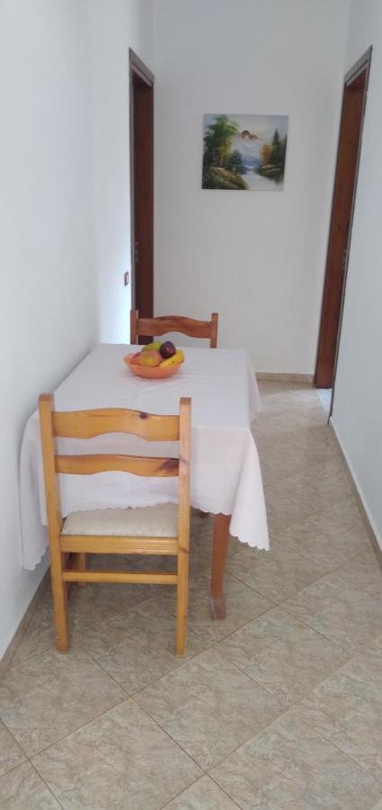 Villa Shpetim Zogaj. Ksamil Esterno foto