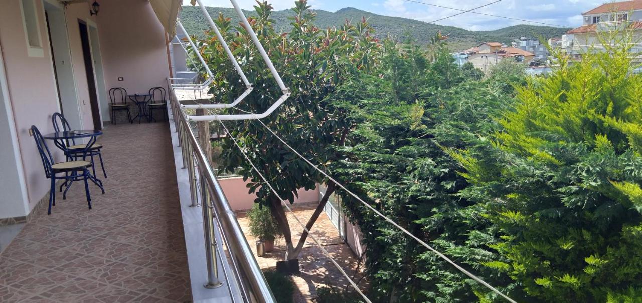 Villa Shpetim Zogaj. Ksamil Esterno foto
