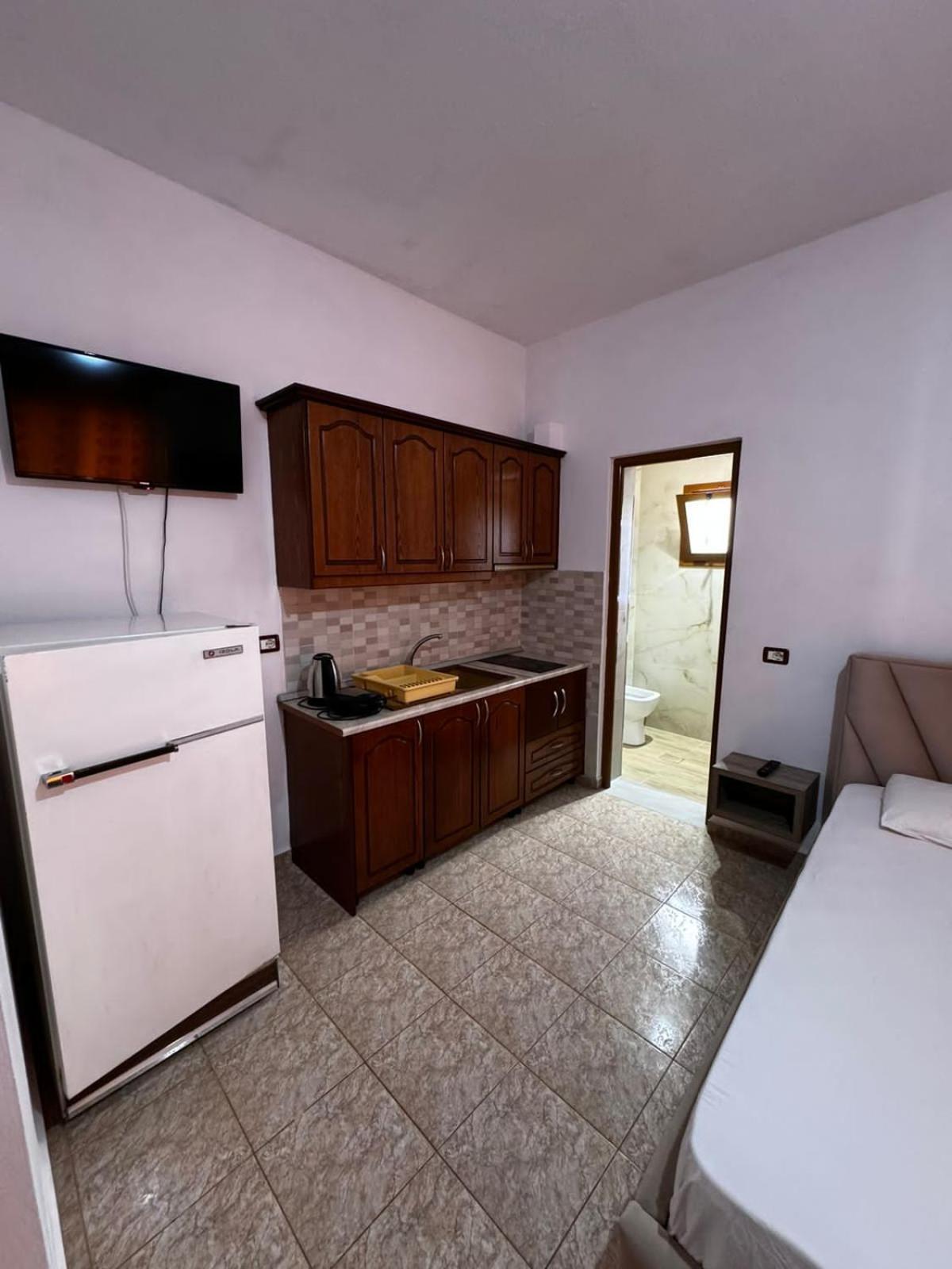 Villa Shpetim Zogaj. Ksamil Esterno foto